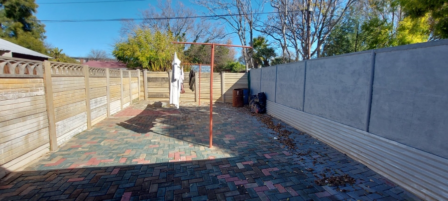 8 Bedroom Property for Sale in Brandwag Free State